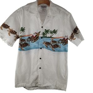 Pacific legend apparel medium white Santa Hawaiian Short Sleeve Button Down shir
